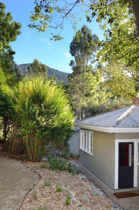 Harrys House Warburton - Peaceful Riverside Cottage In The Perfect Location Exteriér fotografie